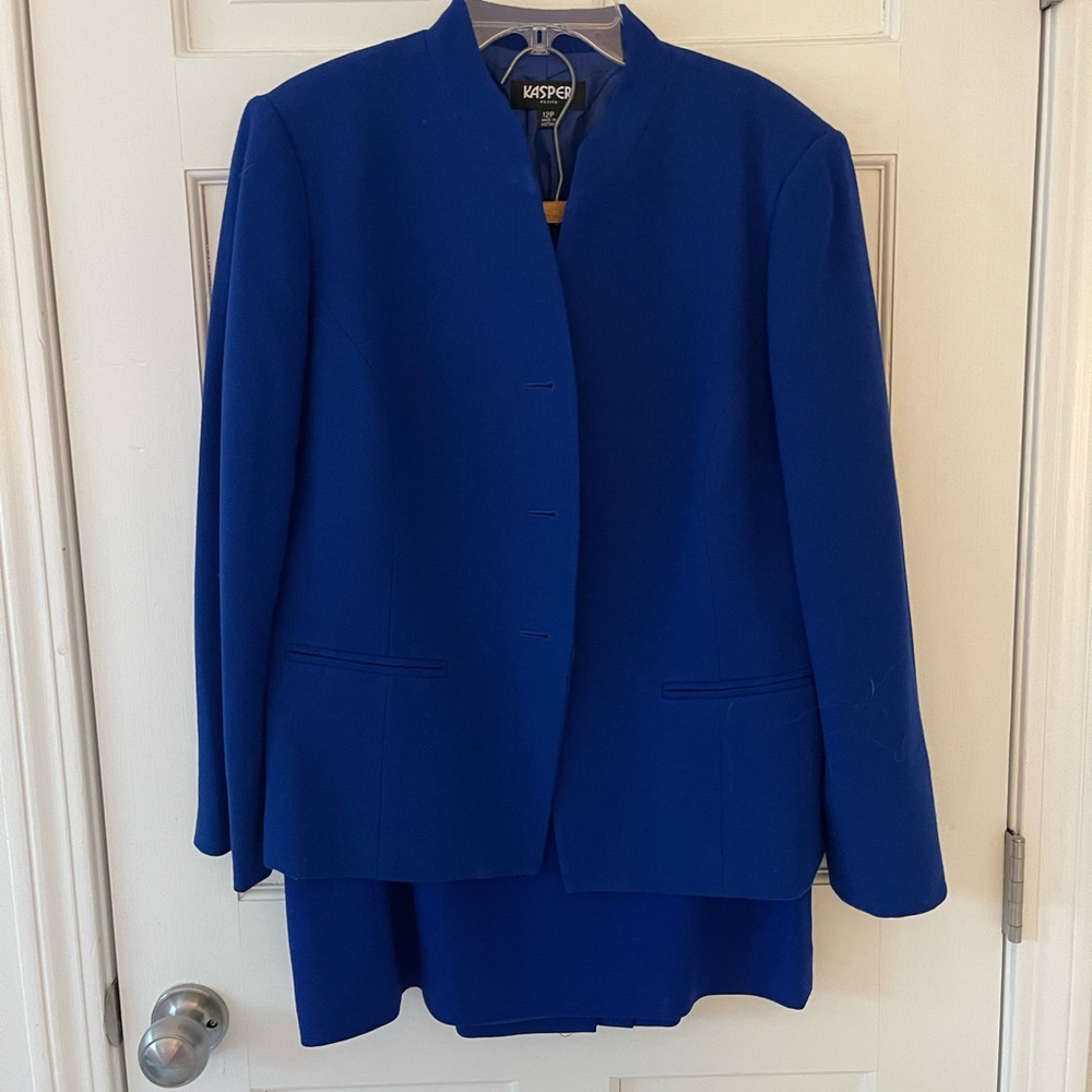 Kasper Women's Blue Suit 12P